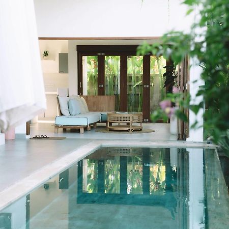 Three Palms Surf & Stay Medewi Airsatang Екстериор снимка