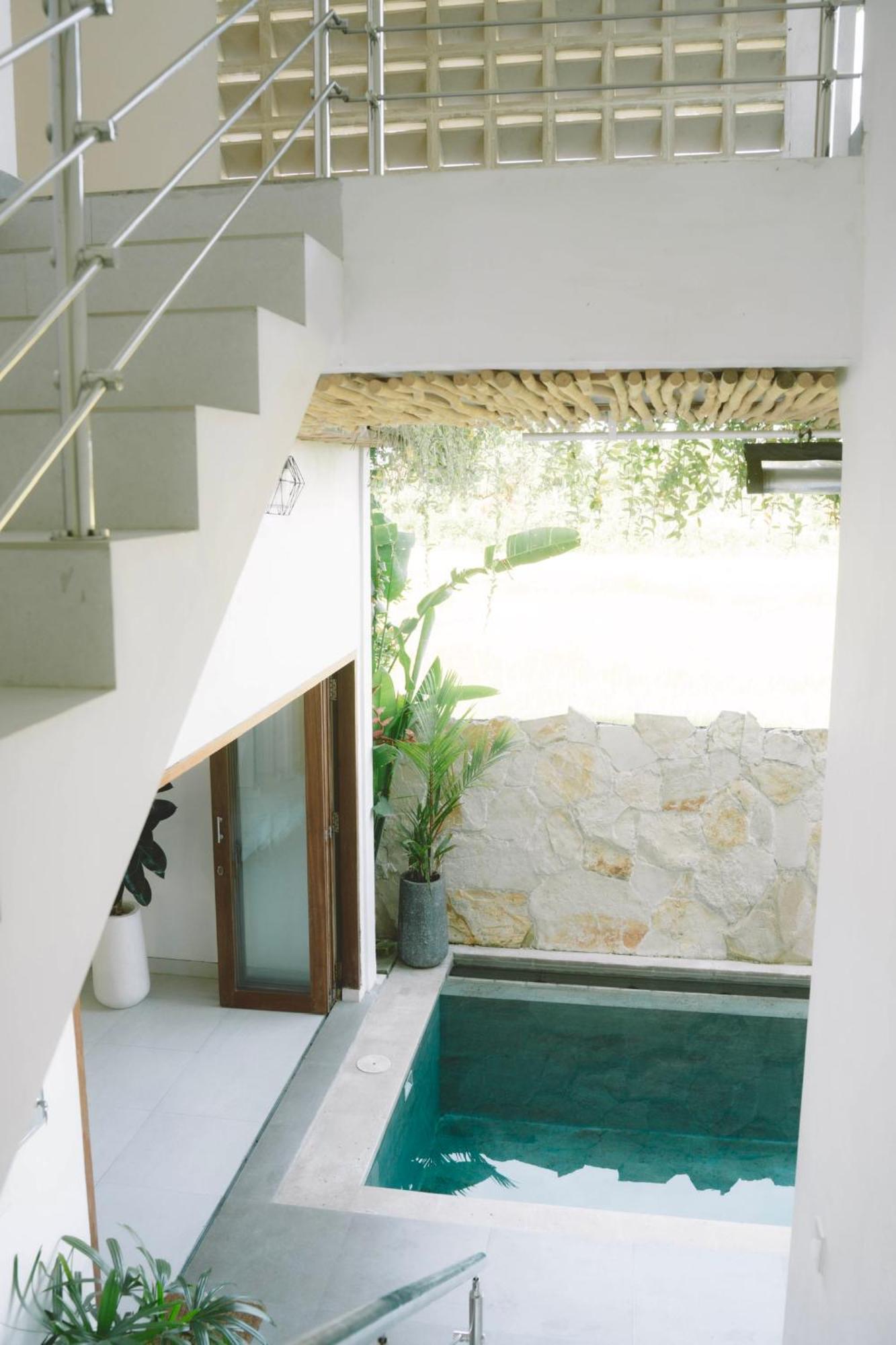 Three Palms Surf & Stay Medewi Airsatang Екстериор снимка