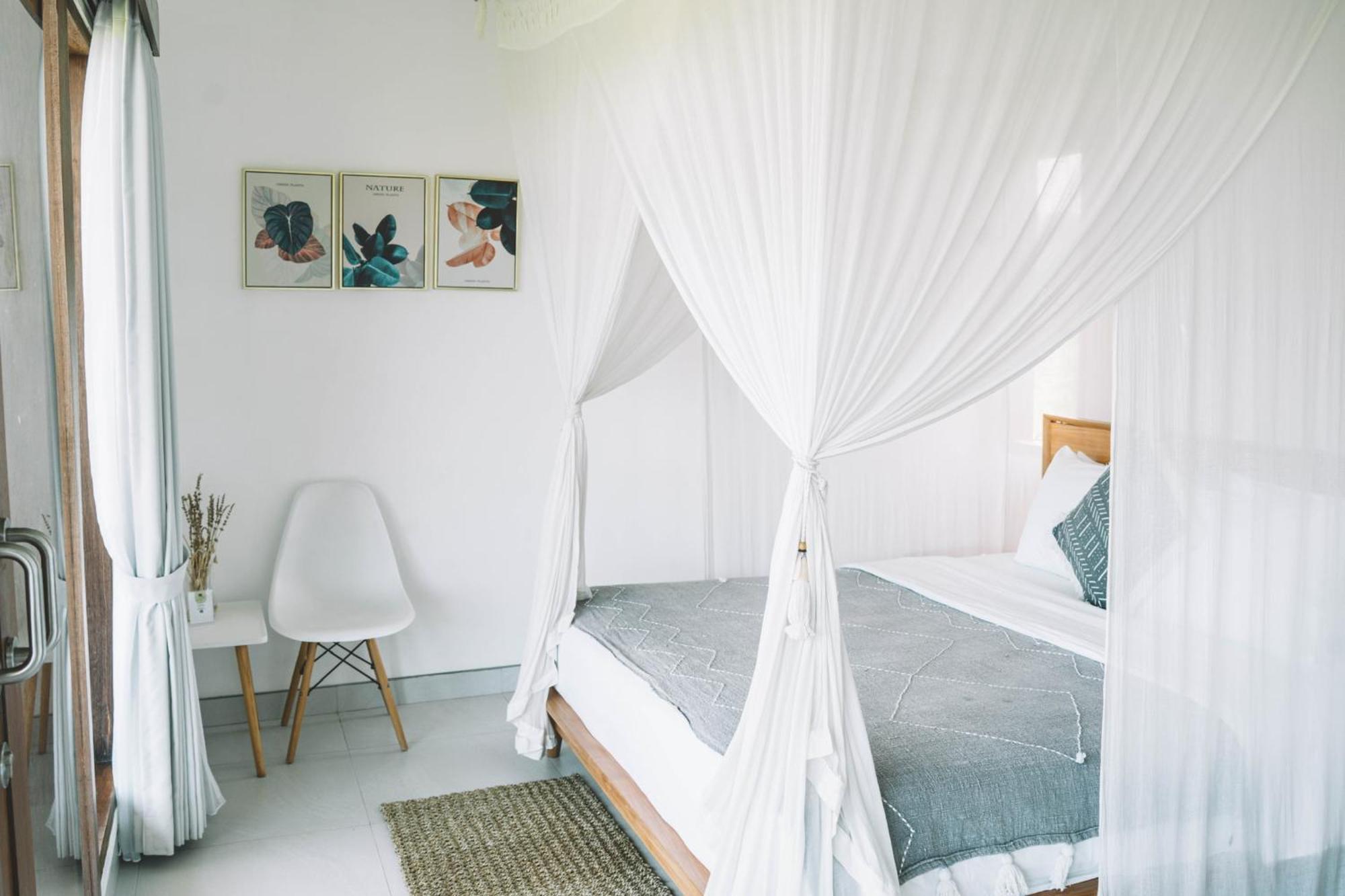 Three Palms Surf & Stay Medewi Airsatang Екстериор снимка